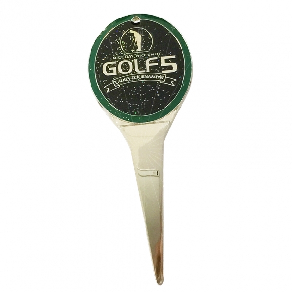 Personalized golf divot tool